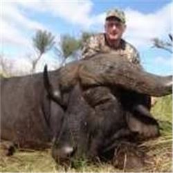 Kuche Safaris: 10 Day South African Safari for 1 Hunter