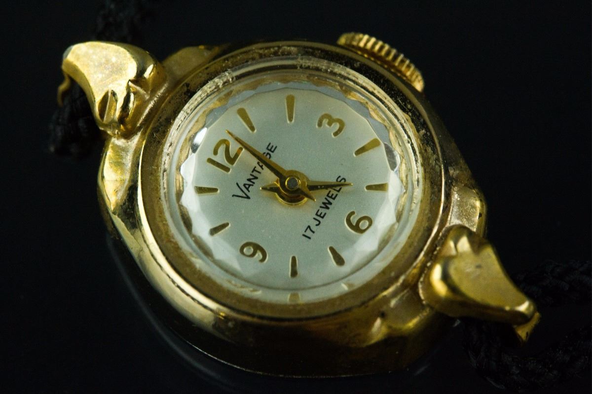 3 Pc Vintage Omega Vantage Clebar Ladies Watches