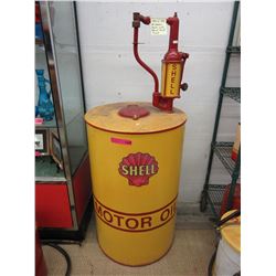 Vintage - Shell Oil drum with manual hand pump