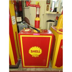 Vintage - Shell visible bowl oil pump