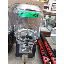 New - "Beaver" gum ball machine
