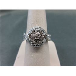 White Diamond Cluster ring set with 5 Diamonds