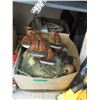 Image 1 : 2 Large boxes of fish floats & net