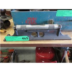 Vintage - cast metal level