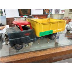 Vintage Structo metal dump truck