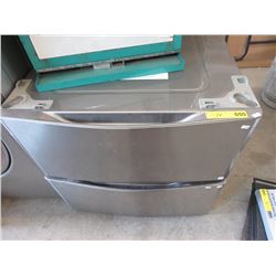 Pair of Laundry Machine Risers - New