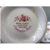 Image 2 : 7 Royal Albert teacup & saucer sets