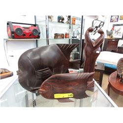 3 Solid wood figurines