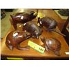 Image 1 : 5 Carved wood animals - solid wood