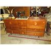Image 1 : 9 Drawer dresser - used