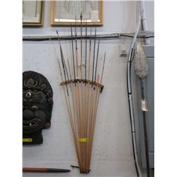 Polynesian arrow display