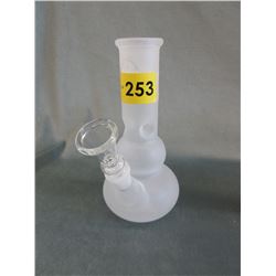 New - 7" Glass pipe with bowl