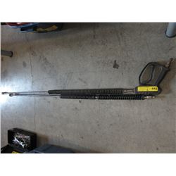 Pressure washer wand with extension