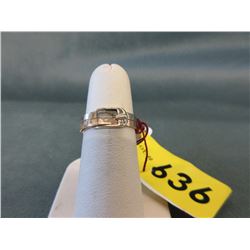 18KT White and Yellow Gold Buckle Ring