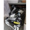 Image 1 : Bauer hockey skates - used