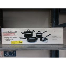 New 7 Piece cookware set