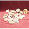 Image 2 : Collection of Mimbres Arrowheads and Pot Sherds