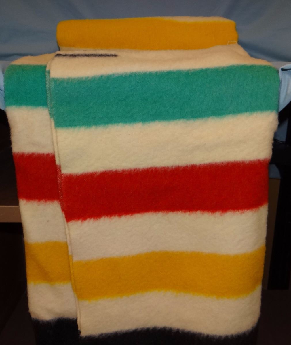 Hudson Bay Pendleton 4 point wool blanket, made in England