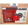 Image 2 : HEAVY DUTY WHEEL BALANCER