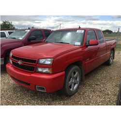 2006 CHEV SILVERADO 1500SS P/U