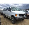 Image 2 : 2006 FORD F350 VAN
