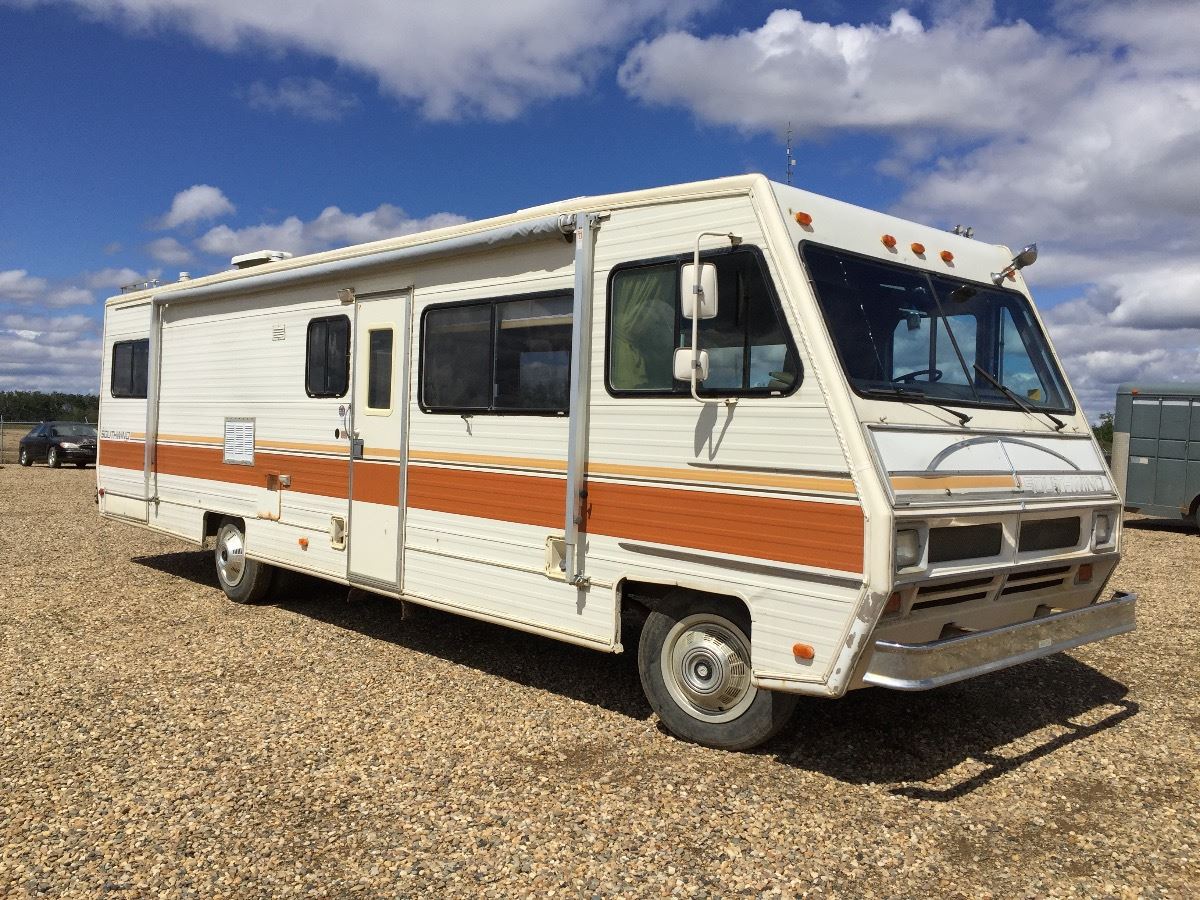 1979 SOUTHWIND 32 FT. MOTORHOME - Weaver Bros. Auctions Ltd.