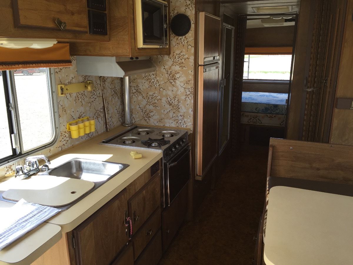 1979 SOUTHWIND 32 FT. MOTORHOME