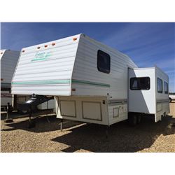 1997 TRIPLE E 27.5 FT. TRAVEL TRAILER