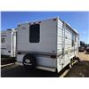 Image 3 : 1997 TRIPLE E 27.5 FT. TRAVEL TRAILER