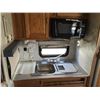 Image 8 : 1996 KIT COMPANION 5TH WHEEL TRAVEL TRAILER