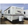 Image 2 : 2000 COMPANION 29 FT. TRAVEL TRAILER
