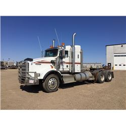 2012 KENWORTH T800 T/A TRUCK