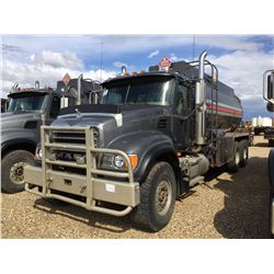 2004 MACK CV713 GRANITE T/A TANK TRUCK