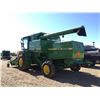 Image 4 : 1982 JOHN DEERE 8820 TURBO COMBINE