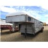 Image 1 : 1990 ROADKING 30 FT. STOCK TRAILER