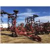 Image 2 : IHC 5600 40 FT.  D/T CULTIVATOR