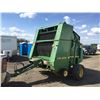 Image 1 : JD 535 ROUND BALER,