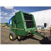 Image 2 : JD 535 ROUND BALER,