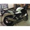 Image 2 : 2015 HONDA CB300F SPORTS BIKE MOTORCYCLE, WHITE VIN # MLHNC5267F5100486 WITH 124 KM ( NO DEC)