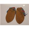 Image 2 : Pr of Old Plains Floral Beaded Mocassins