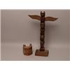 Image 1 : Old West Coast Carved Wood Totem