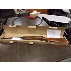 NEW BREAK BARREL PELLET RIFLE WITH WOOD STOCK