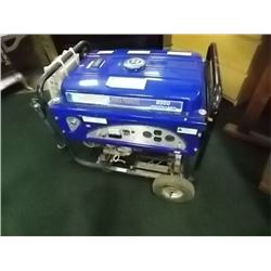 GENERATOR - 8000W - NEW - BATTERY  NOT HOOKED UP YET, STILL IN ORIGINAL BOX - NO KEY