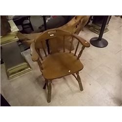 MAPLE ARM CHAIR
