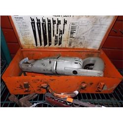 B & D RECIPROCATING SAW