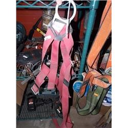 SAFTEY HARNESS