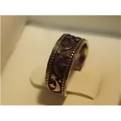 STERLING SILVER RING - MOON & STARS - STAMPED 925