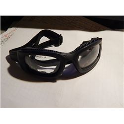 GOGGLES - 3M - AIR FLOW SAFETY GOGGLES - NEW