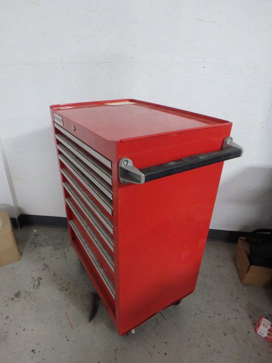 26" US General Tool Box, 8 Drawer with Contents