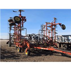 BOURGAULT 8800 - 40' AIR SEEDER